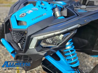 CAN-AM MAVERICK XRC TURBO R + Biele ŠPZ - 9