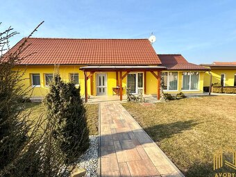 ROD. DOM s TERASOU, POZEMOK 860 m2, BORSKÝ MIKULÁŠ - 9