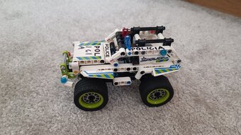 LEGO Technic 42047 + 42046 - 9