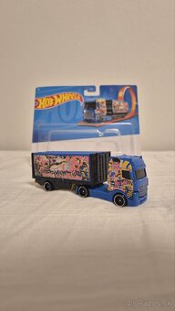Hot Wheels - 9