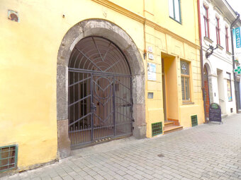 Na prenájom štýlové obchodné/kancelárske priestory, 70m2, Mä - 9