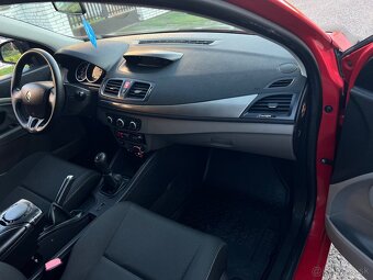 Renault megane - 9