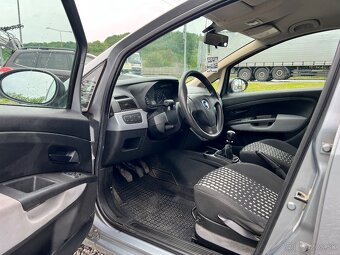 Fiat Punto 1,4 - 9