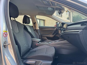 Škoda Octavia Combi 2.0TDi 110kw mod.2021 - 9