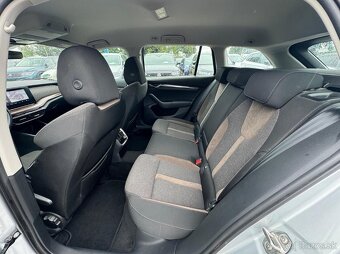 Škoda Octavia Scout 2.0 TDI 4x4 AHK ACC HUD - 9