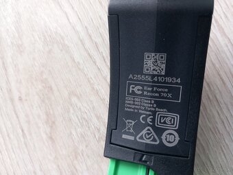 Predám XBOX ONE X 1TB - 9