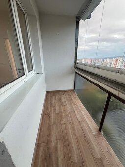 Novo zrekonštr. 2 izb. byt s loggiou, P.Horova - 9