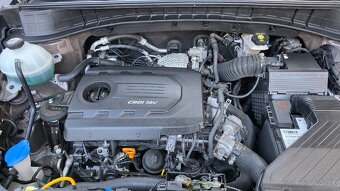 HYUNDAI TUCSON 1.7 CRDI FAMILY - 9