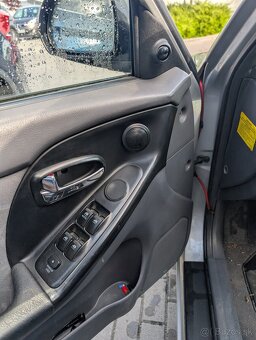 Hyundai Elantra III XD 1.6i GL - 9