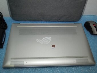 HP ENVY 17.3“ IPS FULL i5-1240P 32GB 1TB PCIe 4.0 Záruka - 9