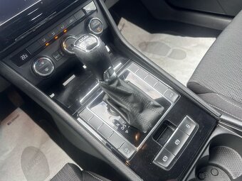 ŠKODA SUPERB COMBI 2.0 TDI.DSG - 9