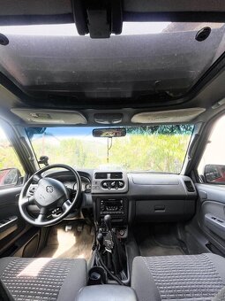 Nissan Xterra 3.3 benzín V6 - 9