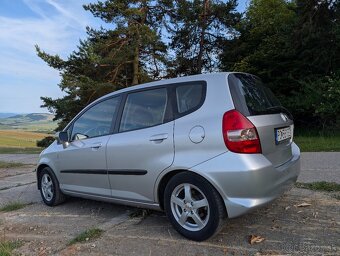 Predám auto značky Honda Jazz 1,4i LS CVT automat - 9