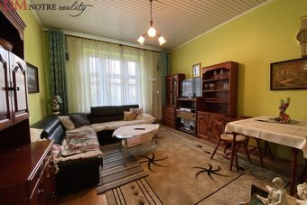 Trojizbový rodinný dom v širšom centre mesta Lučenec - 9