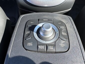 Renault Scénic 1.6 dCi Bose - 9