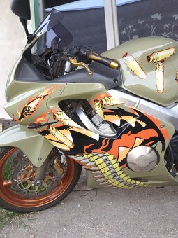 hond cbr F4 - 9