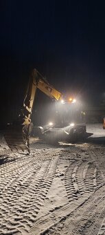 Caterpillar 313C - 9