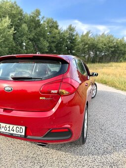 Kia Ceed 1.4 CRDi ECO Dynamics Hatchback - 9