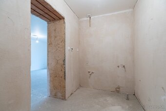 NA PREDAJ JEDNOPODLAŽNÝ 3 IZBOVÝ RODINNÝ DOM SO ZÁHRADOU | K - 9