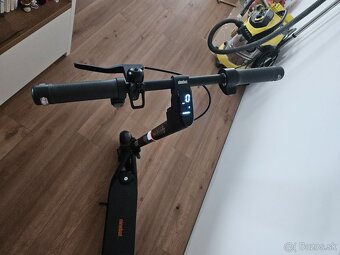 Elektrická kolobežka Ninebot Kickscooter F2 - 9