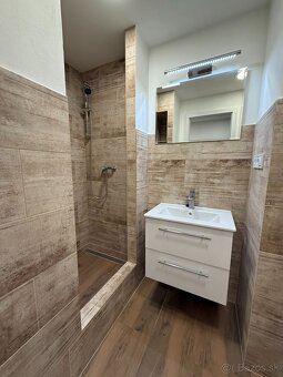 Na prenájom 3 izbový byt s balkónom v Handlovej - 9