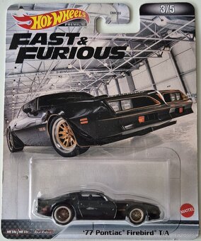 Hot Wheels premium - 9