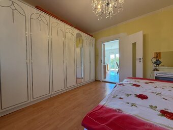 PREDAJ - RODINNÝ DOM - ZLATÉ MORAVCE - 9