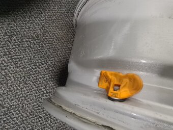 ALU DISKY 5X112 R18 UNIWHEELS 8,5J ET34,5 - 9