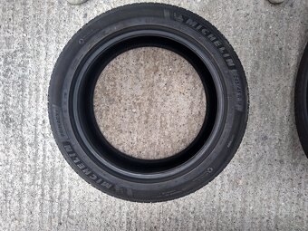 MICHELIN Primacy 4_LETNÉ_245/45 R18 100W_DOT 2022_ - 9