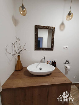 Na prenájom zariadený 2-izbový byt s balkónom v Nových Zámko - 9