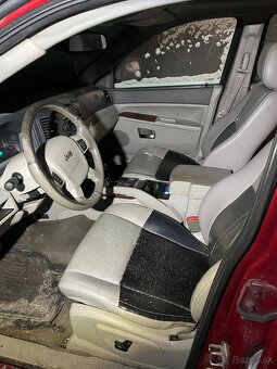 Predám Jeep Grand cherokee wk1 - 9