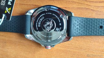 Seiko Prospex SNE593P1 - 9