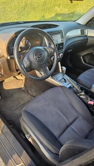 Predám Subaru Forester 2.0 benzin r.v.2011 - 9