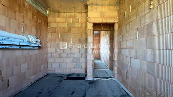 4 izbový rodinný dom, pozemok 600 m², Malý Lapáš, Nitra - 9