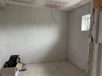 4- izbová novostavba s vlastným pozemkom a prístupom, zabezp - 9