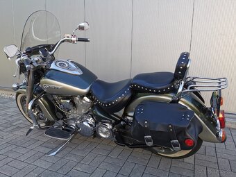 Yamaha XV 1600 Road Star - 9