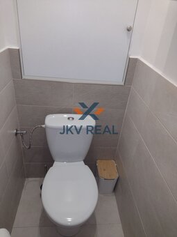 EXKLUZÍVNE 2- IZBOVÝ BYT NA PREDAJ S 2 BALKÓNMI - PIEŠŤANY - 9