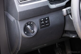 Volkswagen Caddy 1.2 benzín - 9