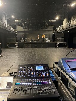 Mixpult Midas M32R, Stagebox DL16 - 9