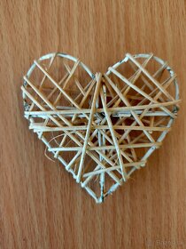 Dekorácie a sviečky - 9