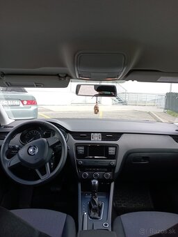 Octavia Combi 1.6 TDI 110k Active DSG - 9
