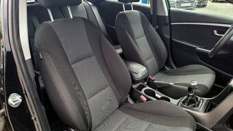 Hyundai i30 1.6i MPI DOHC CVVT Comfort benzín - 9