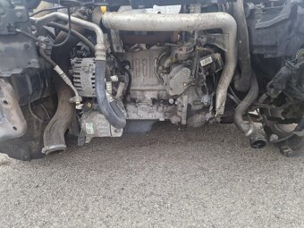 Volvo V40 D2 Kinetic, MOTOR OK, 108TKM, NOVE V SR - 9