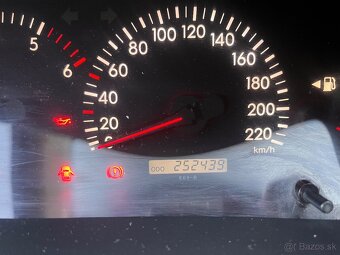 Toyota Corolla Verso 2,0 diesel, 66kW, MT5, r.v. 2002 - 9