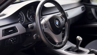BMW Rad 3 Touring 320d (e91) nová STK/EK - 9