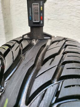 195/60 R15 Uniroyal letne pneumatiky - 9