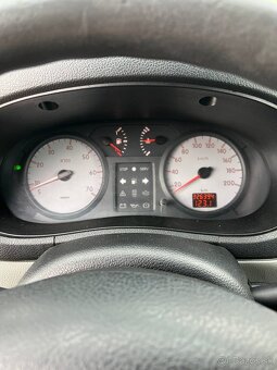 Renault Kangoo 1.5 dCi - 9