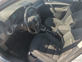 Škoda octavia 2 2.0tdi dsg - 9