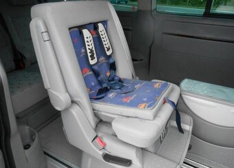 Volkswagen Multivan 2,5 96 kw 7 Míst Serviska nafta - 9