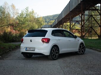 Volkswagen Polo GTI 2.0 TSI DSG - 9
